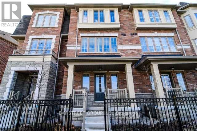 13 Telegraph Street, Brampton, Ontario  L6Z 0B4 - Photo 3 - W12598670