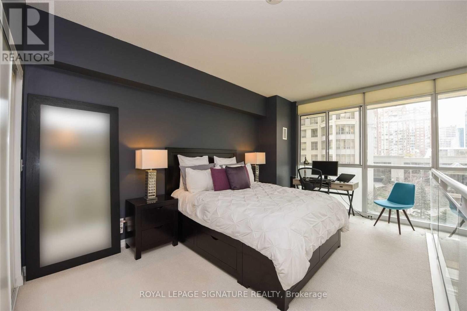 304 - 225 Webb Drive, Mississauga, Ontario  L5B 4P2 - Photo 16 - W12598682