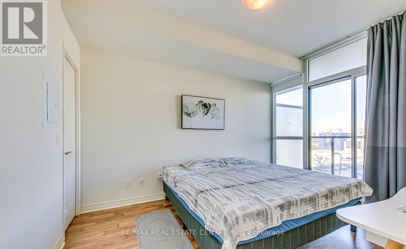 601 - 339 Rathburn Road W, Mississauga, Ontario L5B 0K6 - Photo 7 - W12598734