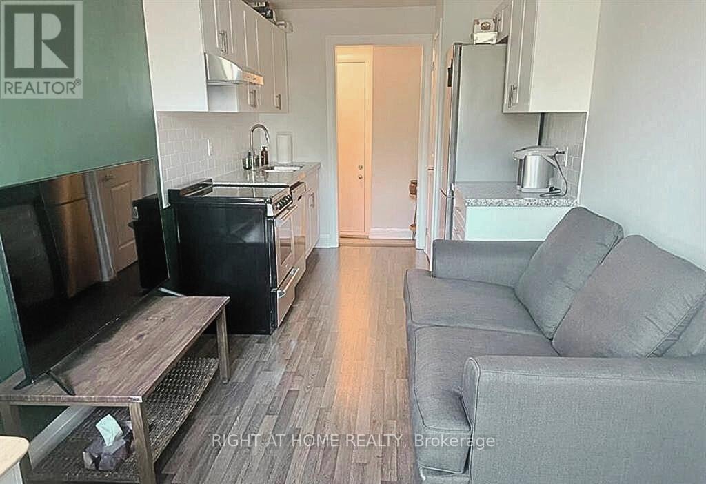 Unit#2 - 1758 Lawrence Avenue W, Toronto, Ontario M6L 3C4 - Photo 10 - W12598782