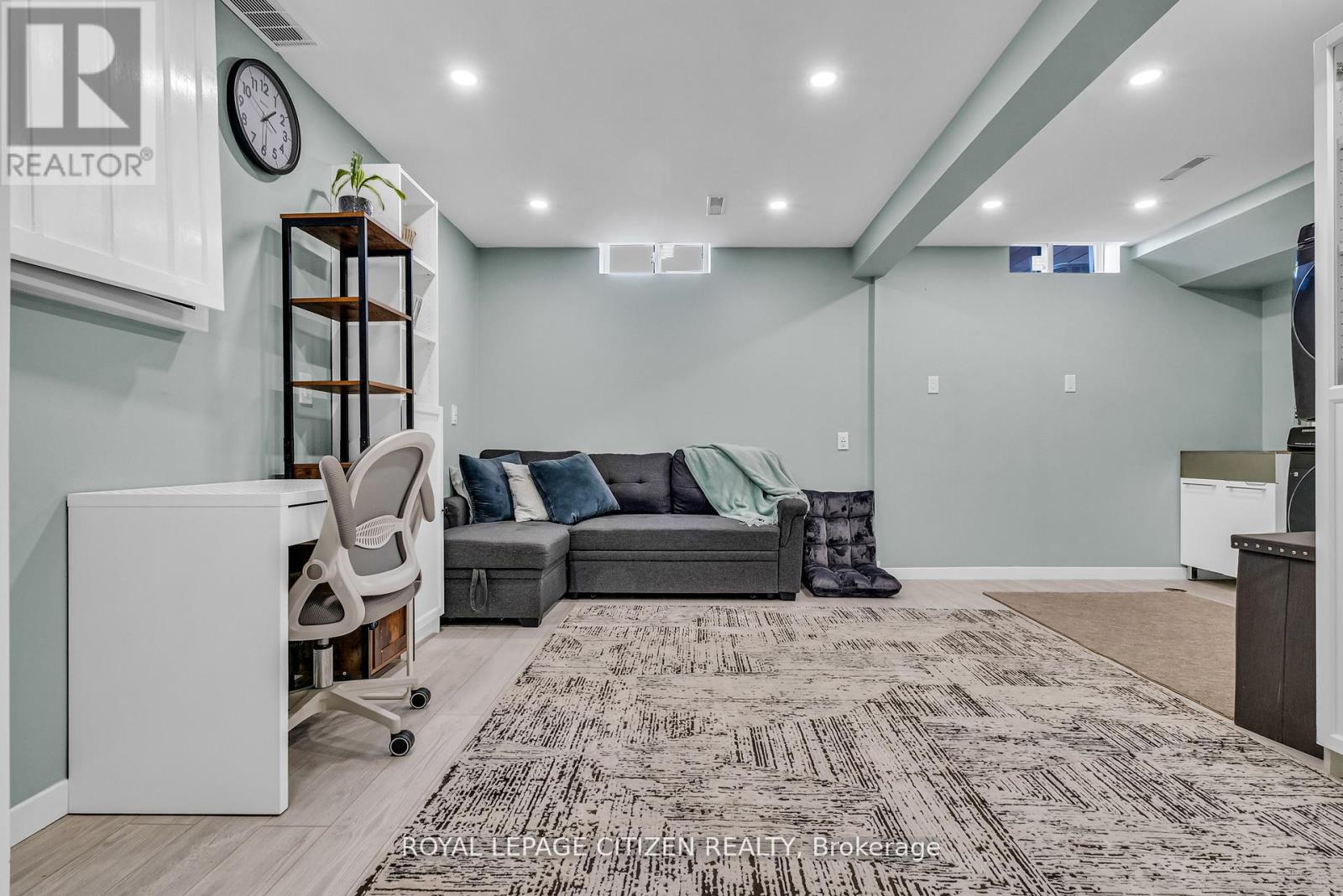 7567 Wildfern Drive, Mississauga, Ontario  L4T 3P7 - Photo 25 - W12598808