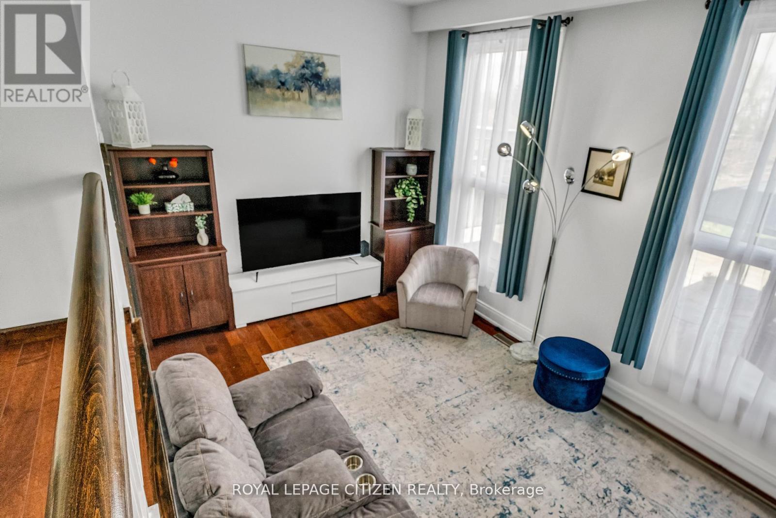 7567 Wildfern Drive, Mississauga, Ontario  L4T 3P7 - Photo 9 - W12598808