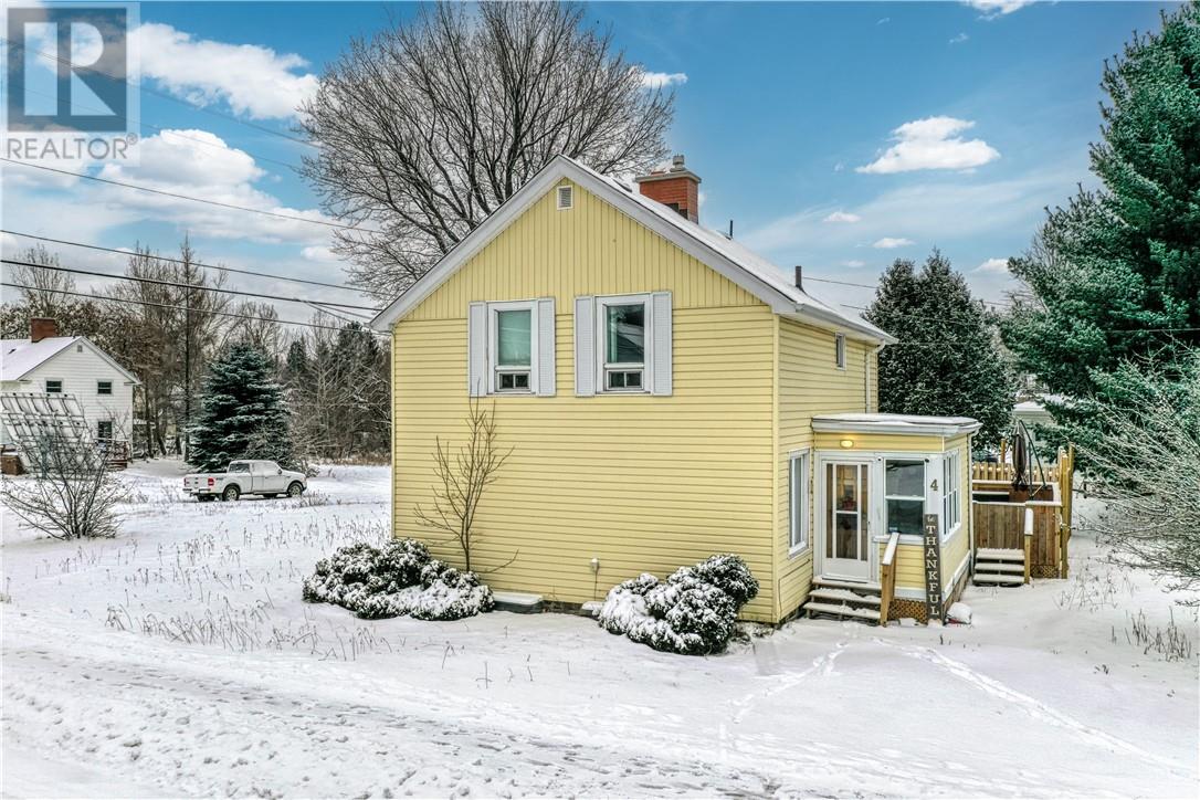 4 Balsam Street, Copper Cliff, Ontario