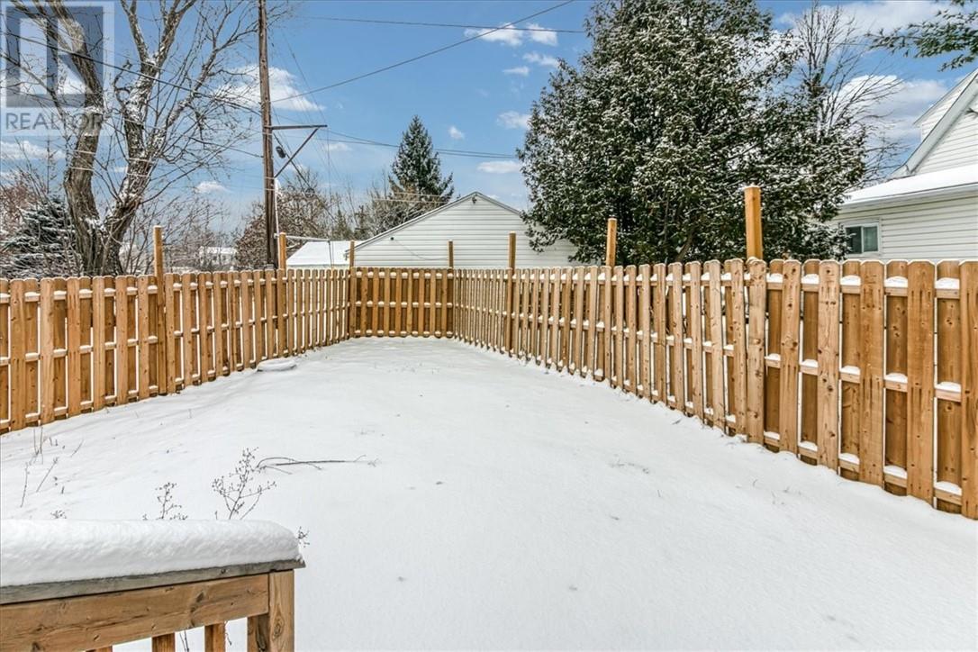 4 Balsam Street, Copper Cliff, Ontario  P0M 1N0 - Photo 4 - 2125824