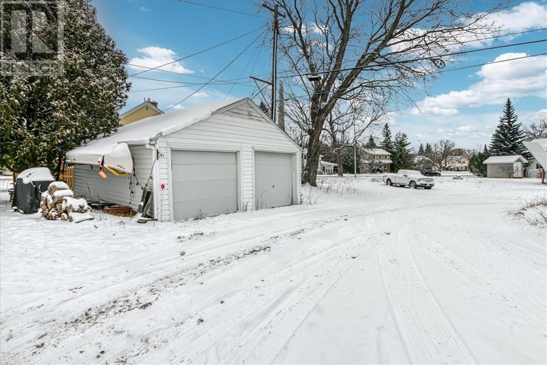 4 Balsam Street, Copper Cliff, Ontario  P0M 1N0 - Photo 8 - 2125824