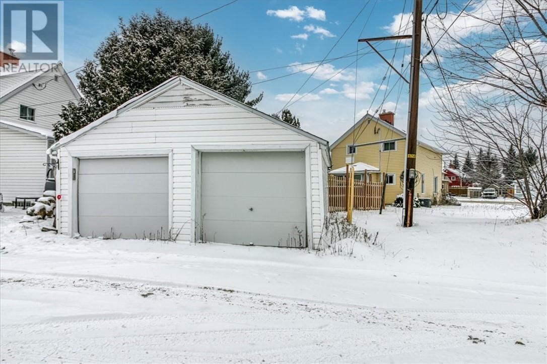 4 Balsam Street, Copper Cliff, Ontario  P0M 1N0 - Photo 7 - 2125824