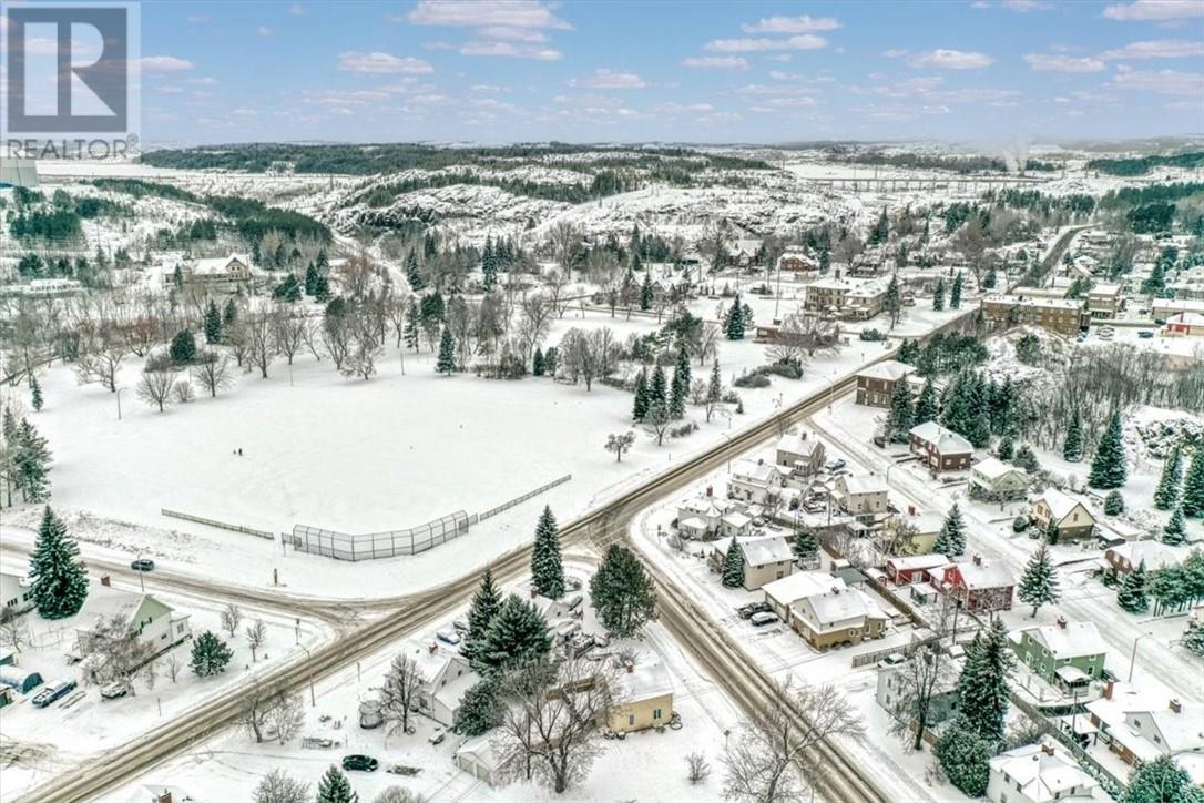 4 Balsam Street, Copper Cliff, Ontario  P0M 1N0 - Photo 29 - 2125824