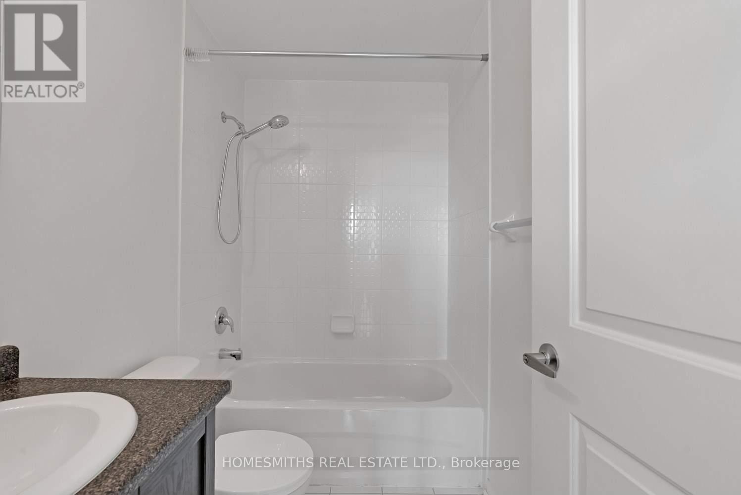 218 - 84 Aspen Springs Drive, Clarington, Ontario  L1C 0V3 - Photo 16 - E12598880