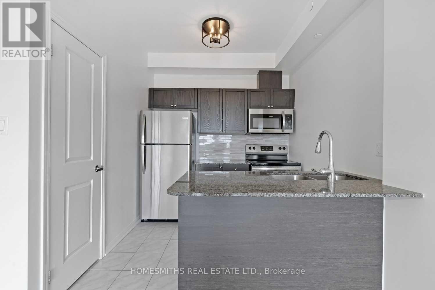 218 - 84 Aspen Springs Drive, Clarington, Ontario  L1C 0V3 - Photo 7 - E12598880