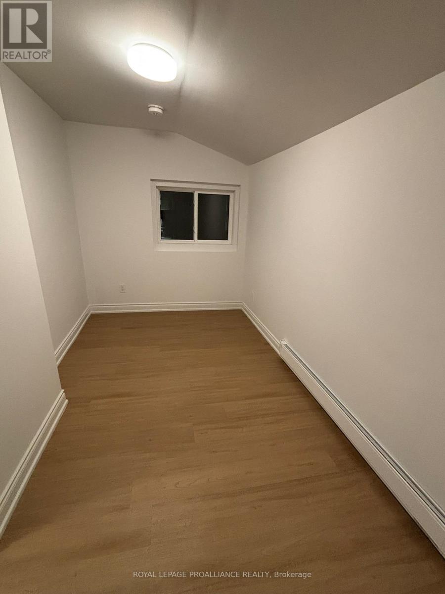 #2 - 380 Park Street N, Peterborough, Ontario  K9H 4P8 - Photo 11 - X12598932