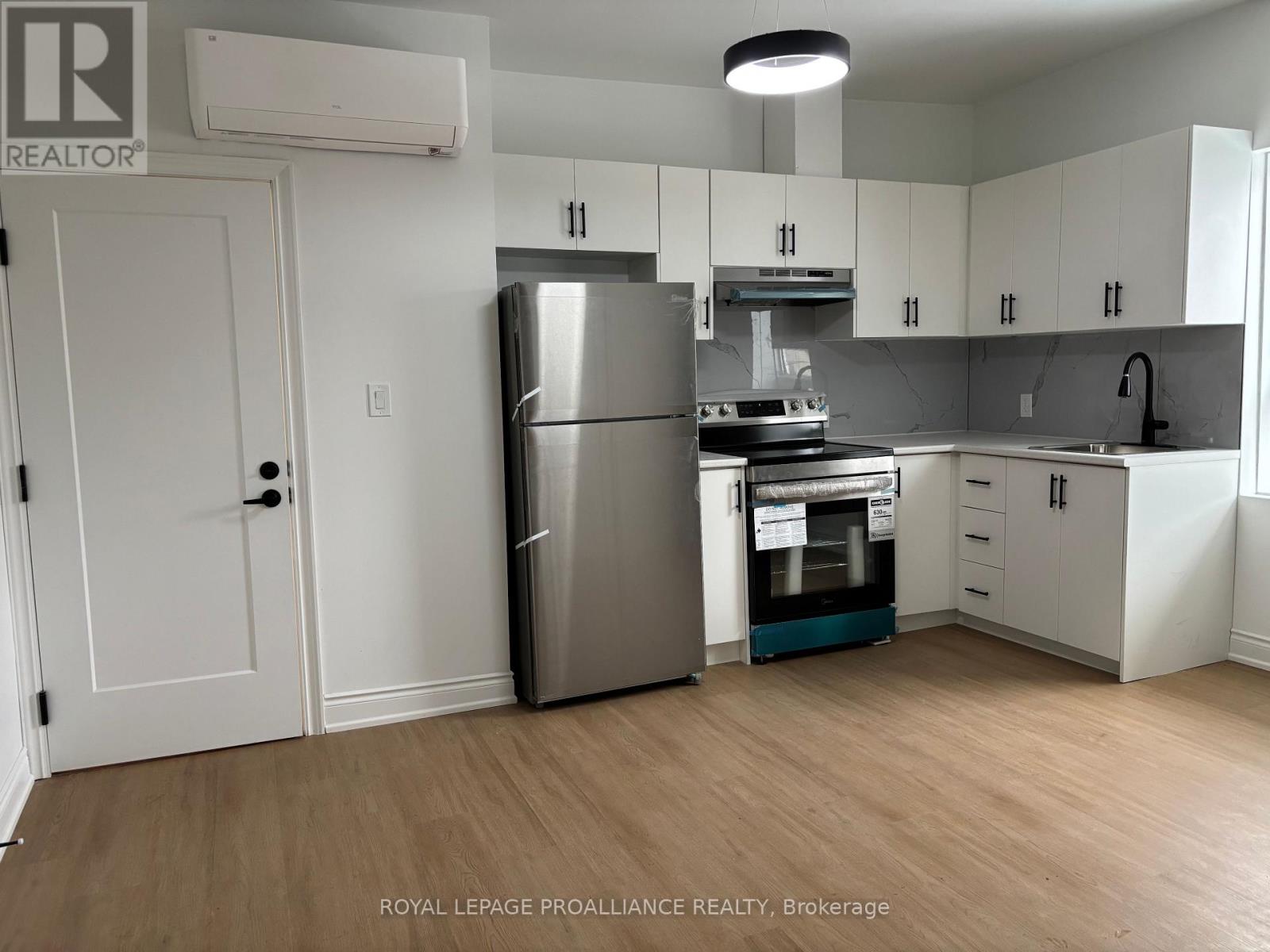 #2 - 380 Park Street N, Peterborough, Ontario  K9H 4P8 - Photo 5 - X12598932