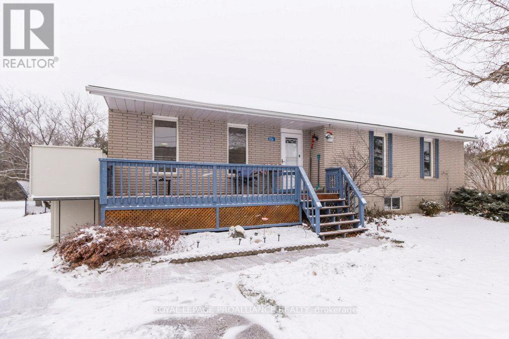 306 South Trent Street, Quinte West, Ontario  K0K 2C0 - Photo 1 - X12598944