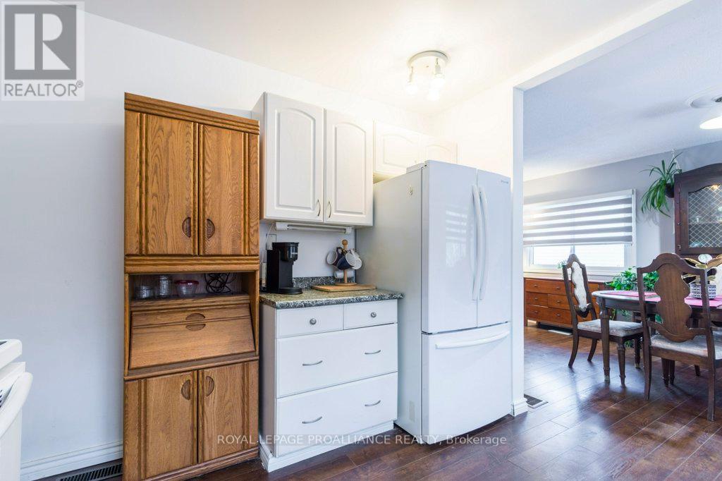 306 South Trent Street, Quinte West, Ontario  K0K 2C0 - Photo 12 - X12598944