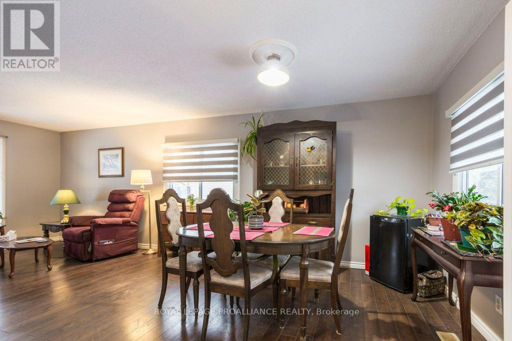 306 South Trent Street, Quinte West, Ontario  K0K 2C0 - Photo 9 - X12598944