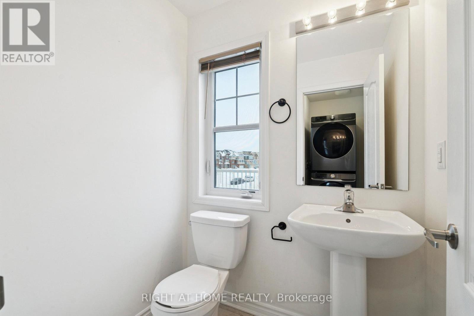 46 Village Gate Drive, Wasaga Beach, Ontario  L9Z 0J7 - Photo 25 - S12594116