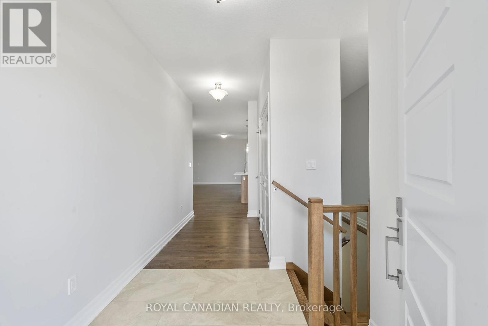 376 Hawthorne Street, Saugeen Shores, Ontario  N0H 2C3 - Photo 11 - X12451849