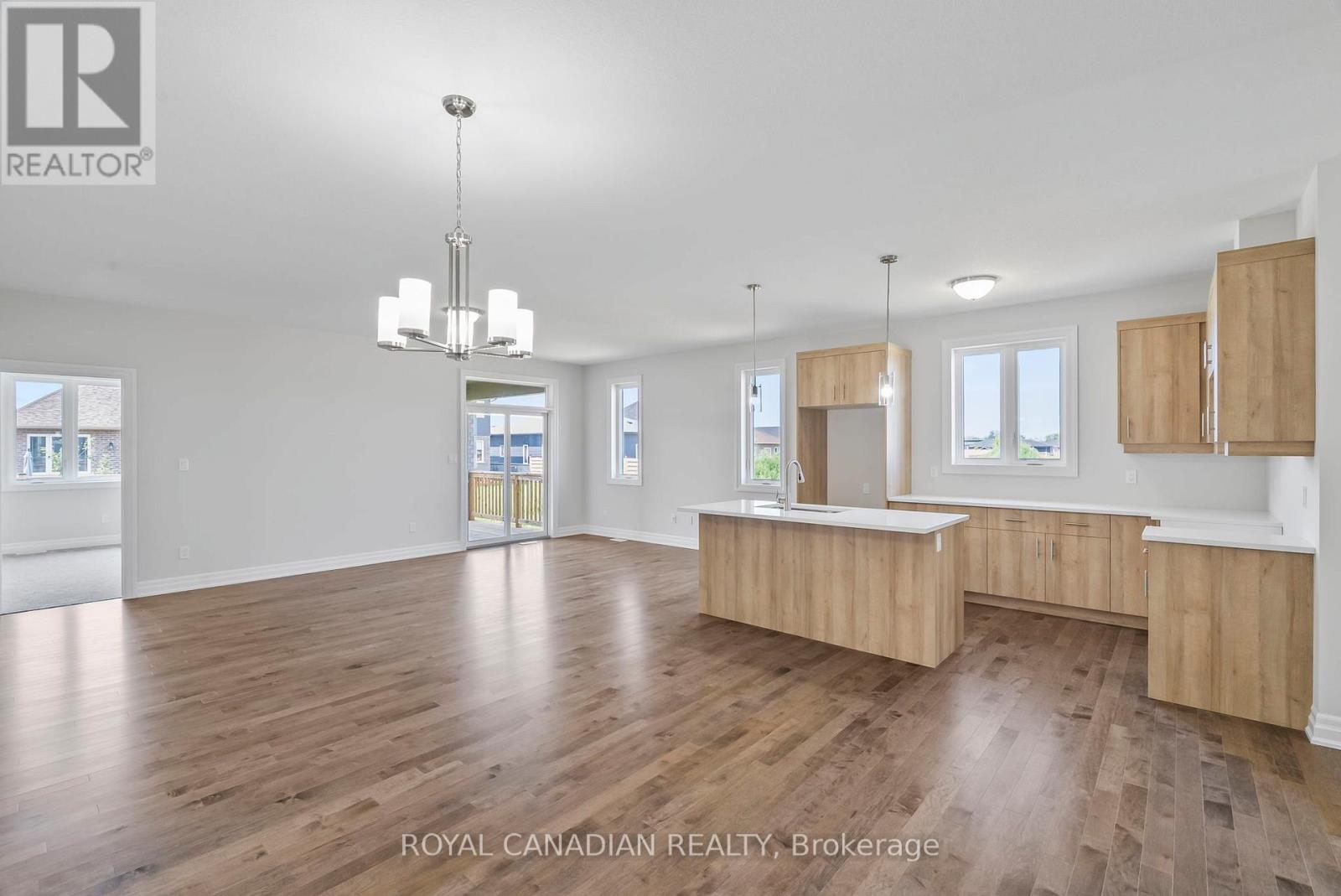 376 Hawthorne Street, Saugeen Shores, Ontario  N0H 2C3 - Photo 17 - X12451849