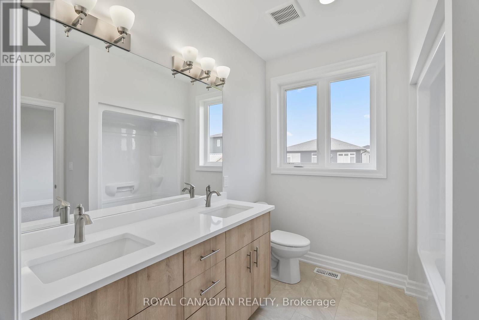 376 Hawthorne Street, Saugeen Shores, Ontario  N0H 2C3 - Photo 27 - X12451849