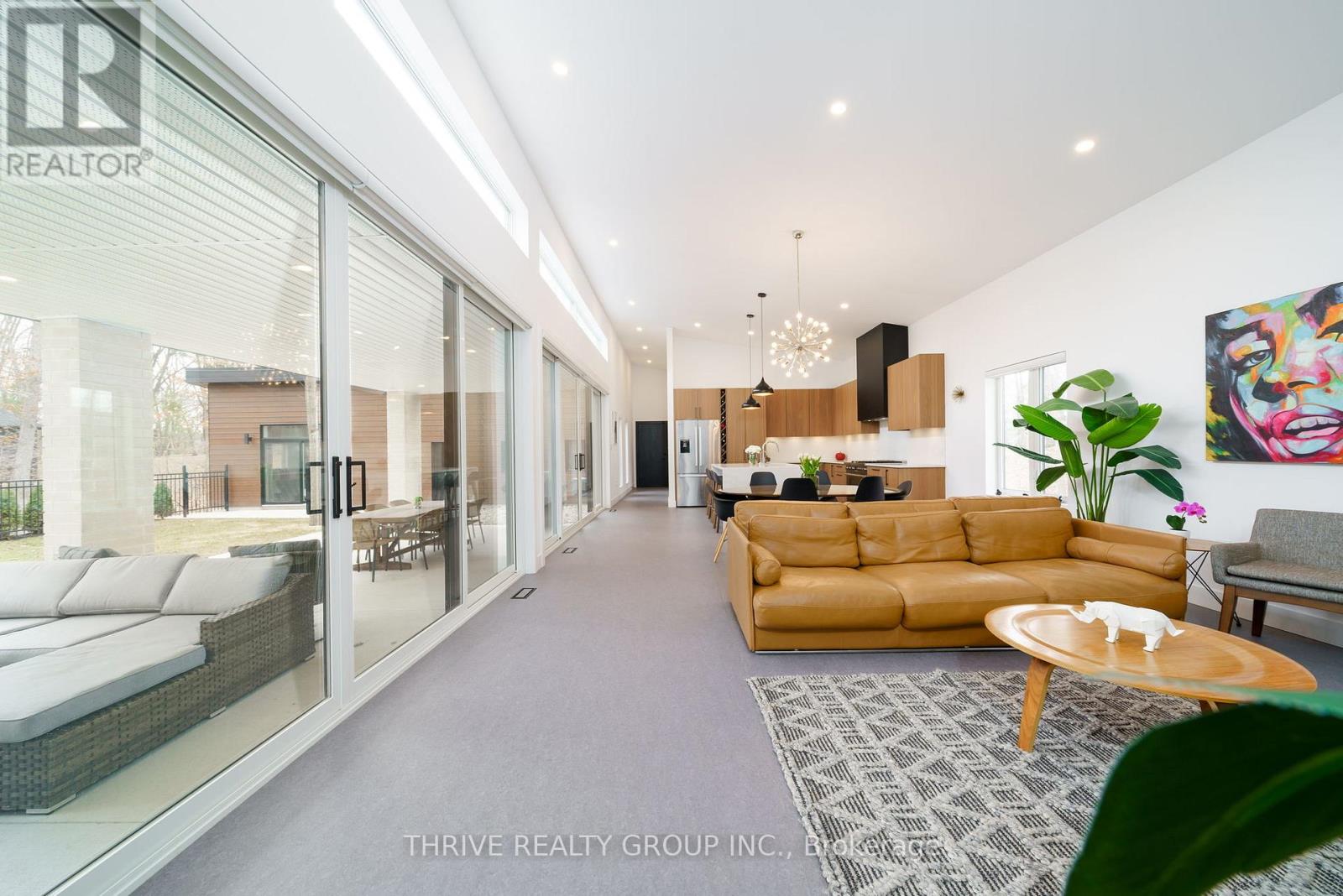 10107 Pinery Bluffs Road, Lambton Shores, Ontario  N0M 1T0 - Photo 10 - X12598934