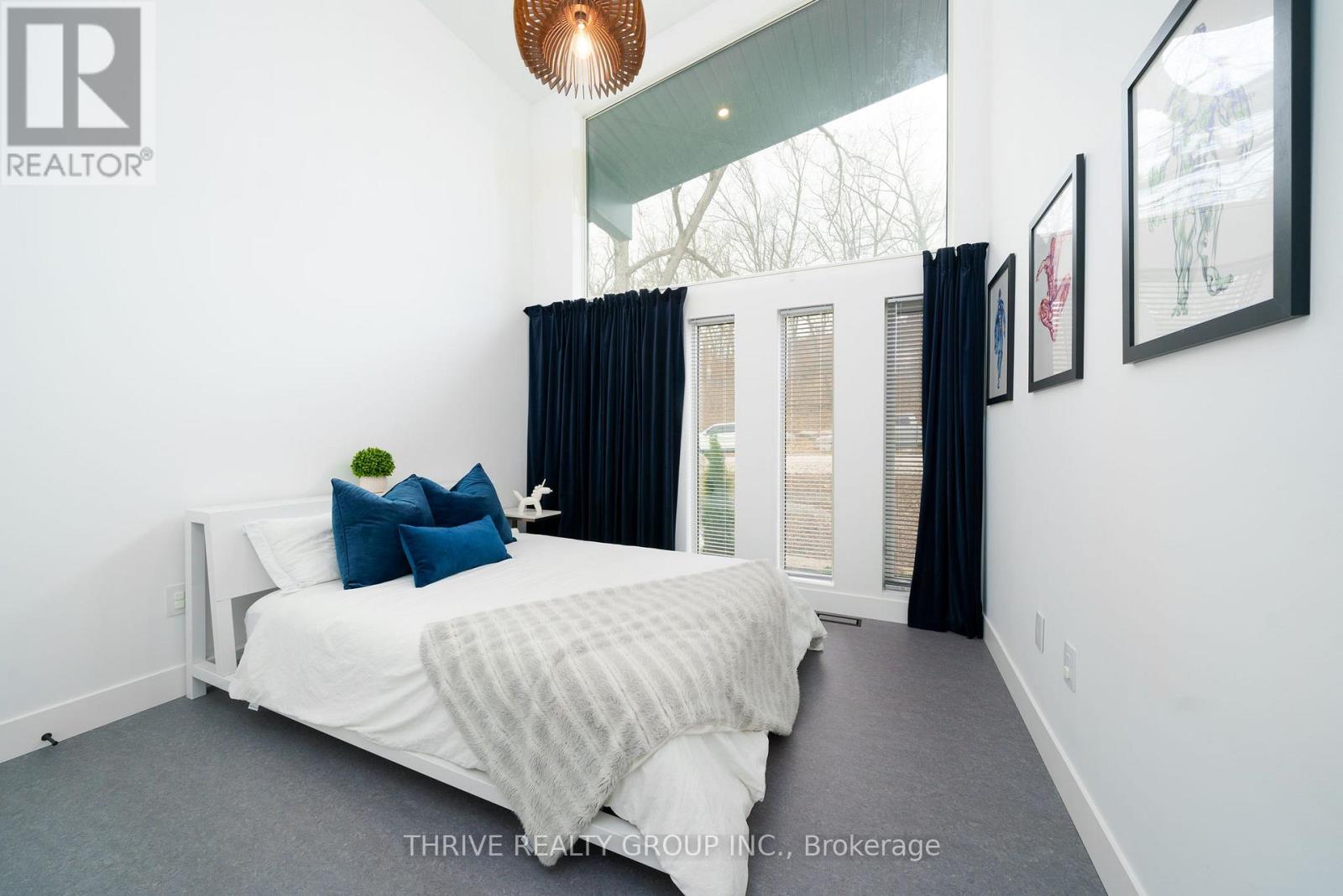 10107 Pinery Bluffs Road, Lambton Shores, Ontario  N0M 1T0 - Photo 20 - X12598934