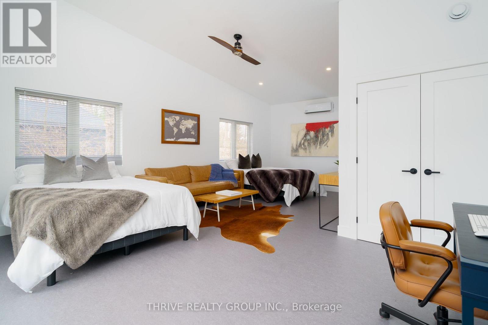 10107 Pinery Bluffs Road, Lambton Shores, Ontario  N0M 1T0 - Photo 30 - X12598934