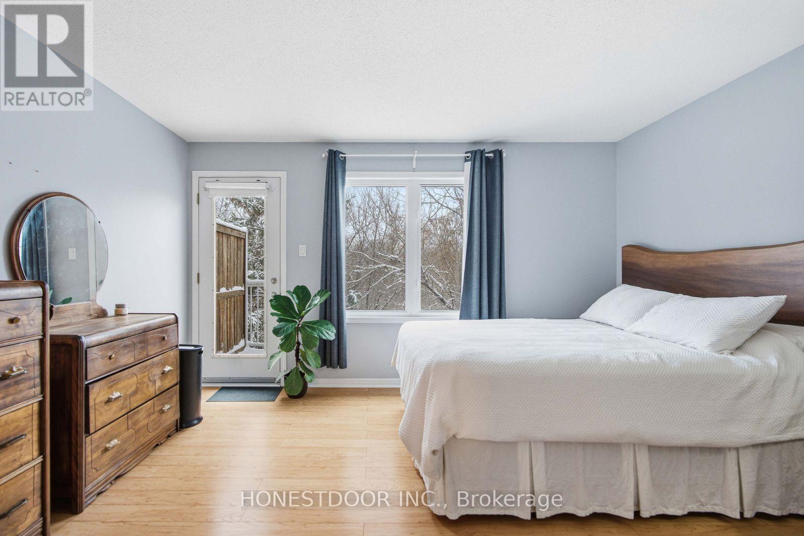 81 Strathaven Private, Ottawa, Ontario  K1J 1K7 - Photo 18 - X12598662