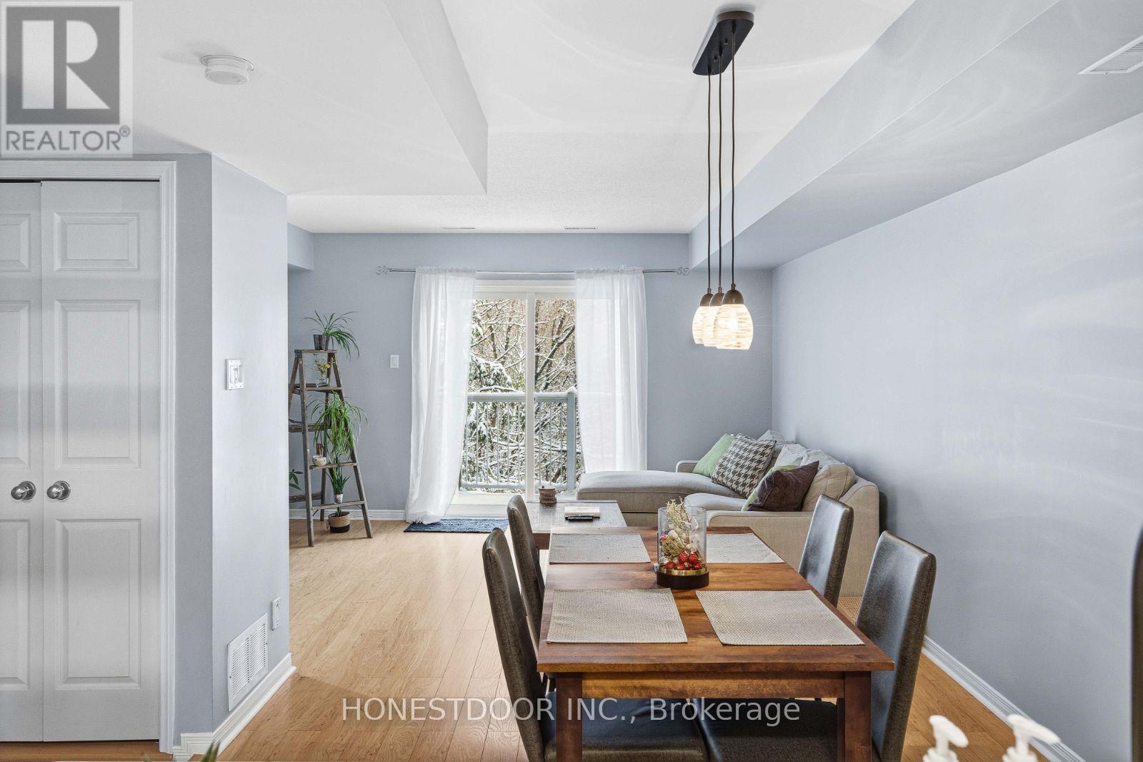 81 Strathaven Private, Ottawa, Ontario  K1J 1K7 - Photo 4 - X12598662