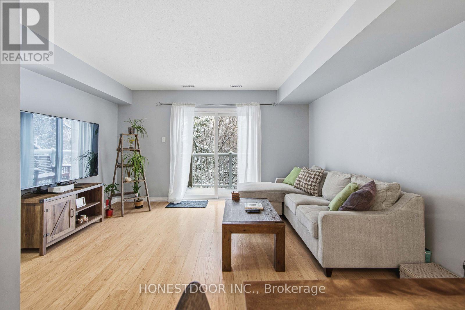 81 Strathaven Private, Ottawa, Ontario  K1J 1K7 - Photo 6 - X12598662