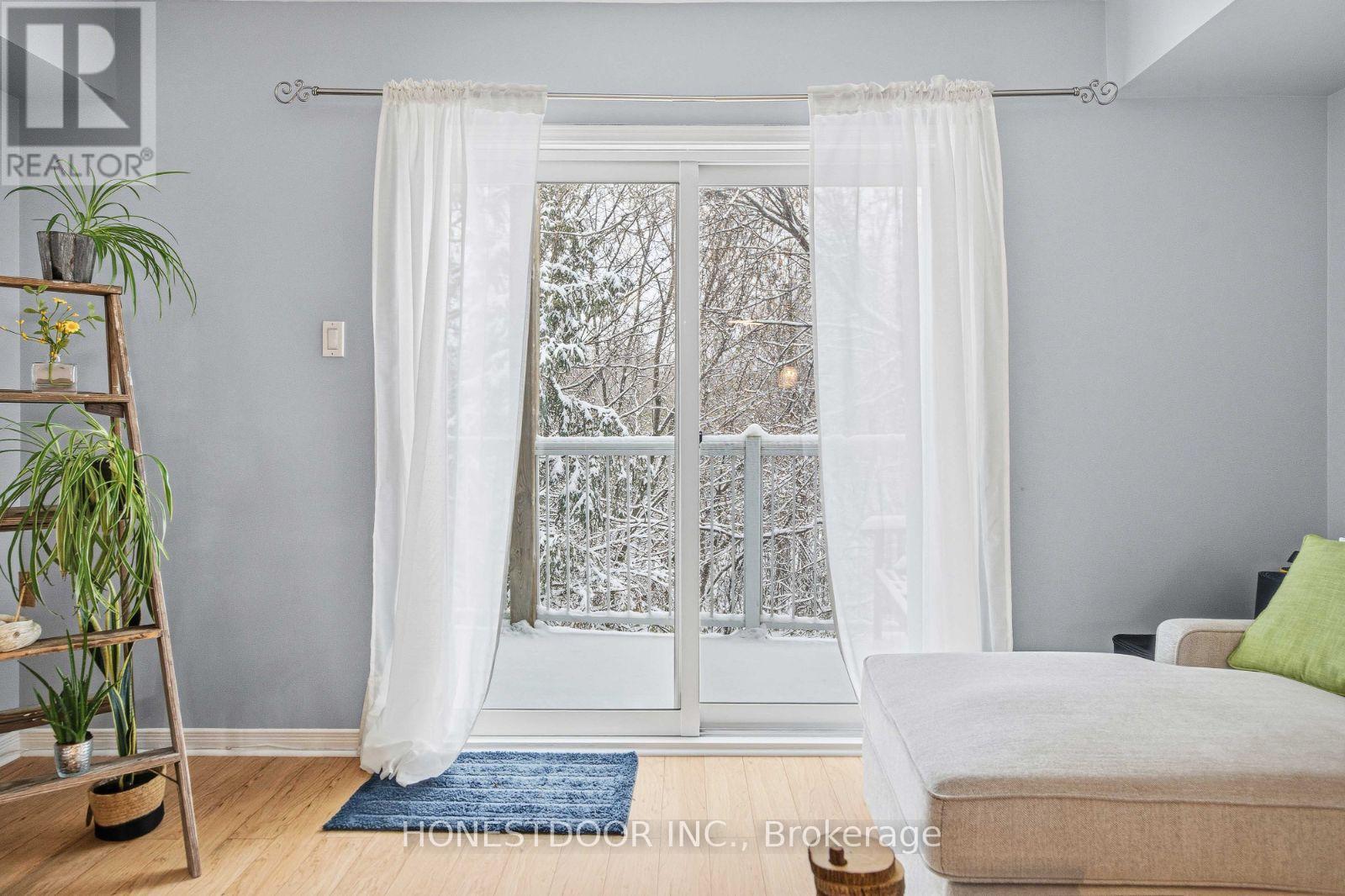 81 Strathaven Private, Ottawa, Ontario  K1J 1K7 - Photo 7 - X12598662