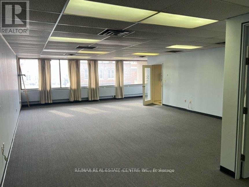 Upper - 76 Main Street, Cambridge, Ontario  N1R 1V7 - Photo 4 - X12598680