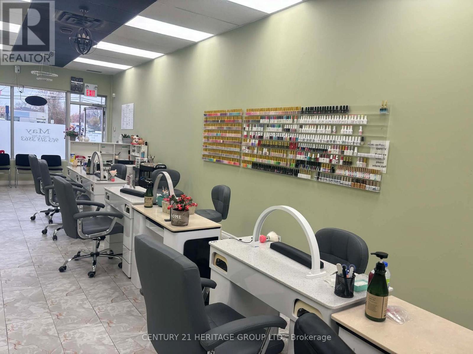 891 Upper James Street, Hamilton, Ontario  L9C 7N1 - Photo 4 - X12598770