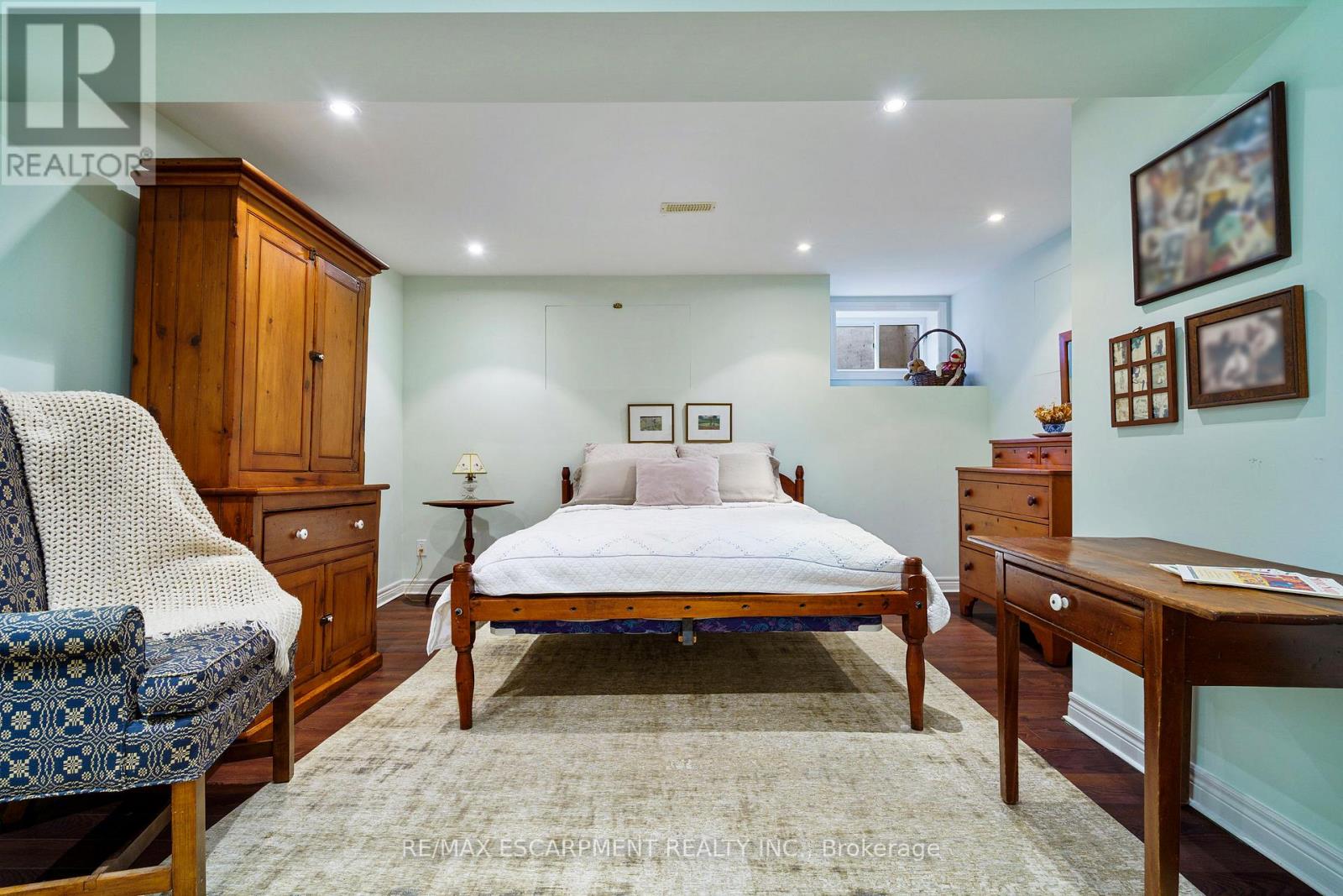 3 Hatfield Place, Hamilton, Ontario  L9H 4J7 - Photo 37 - X12598822