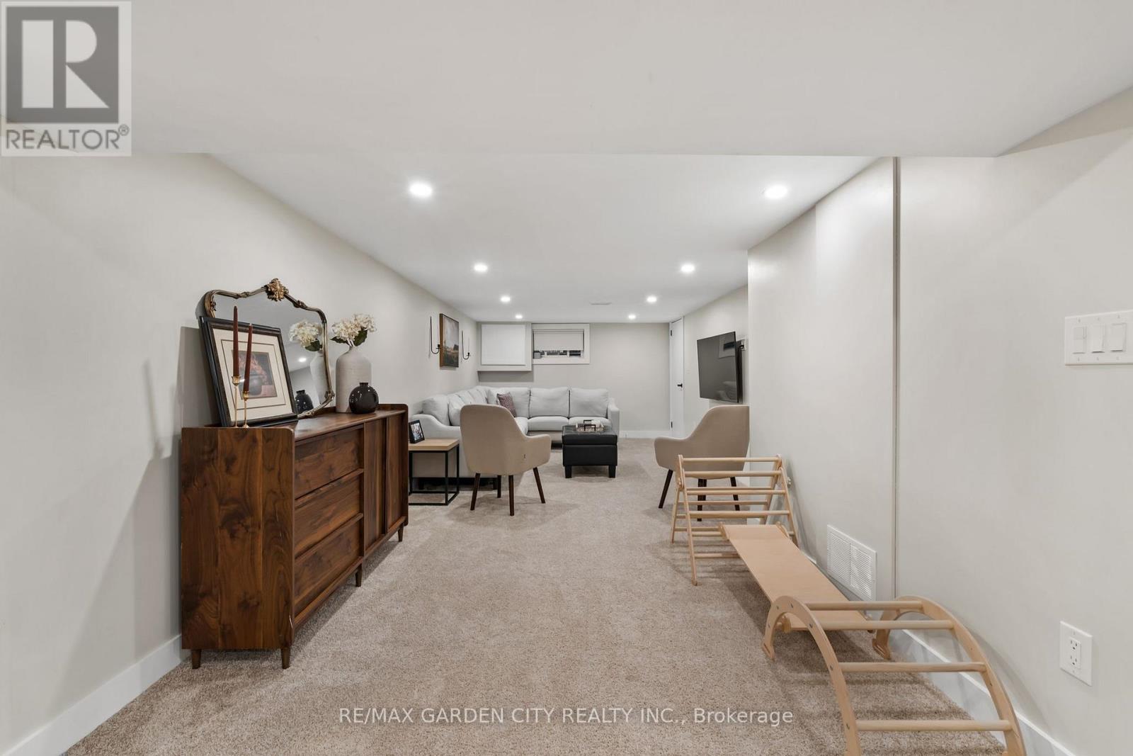 12 Nello Street, St. Catharines (Fairview), Ontario  L2N 1G6 - Photo 25 - X12598858