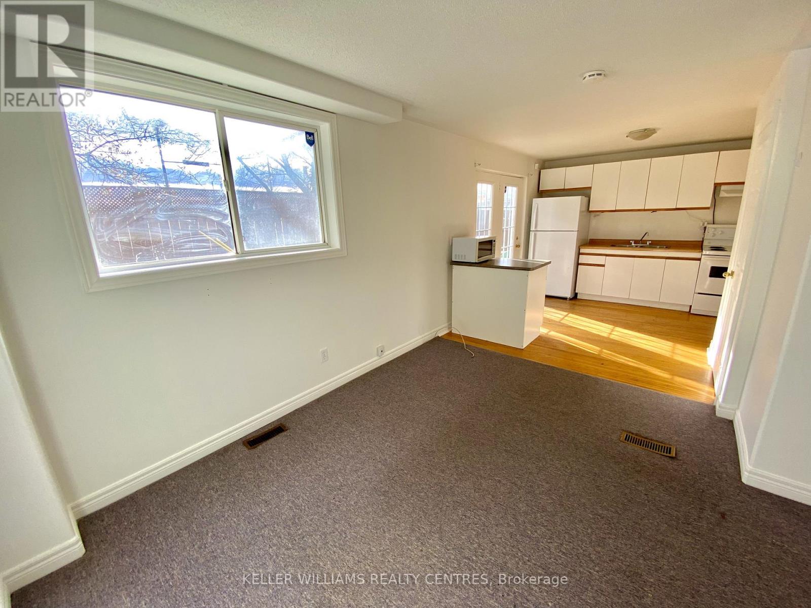 Lower Back Unit - 43 Walter Avenue, Newmarket (Bristol-London), Ontario  L3Y 2T2 - Photo 5 - N12551318