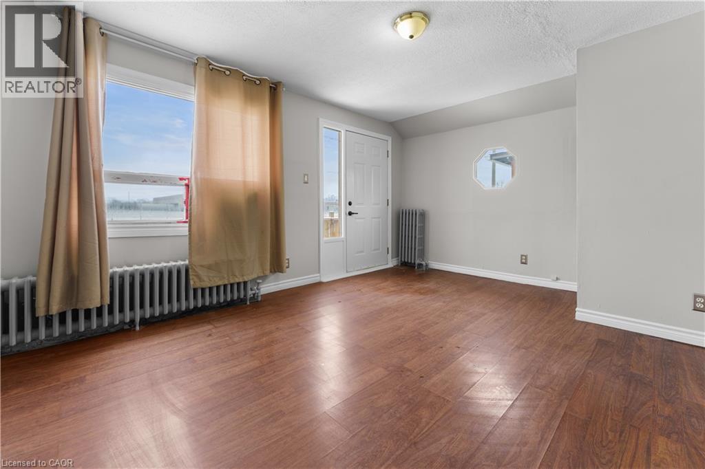 379 Strathearne Avenue, Hamilton, Ontario L8H 5L2 - Photo 11 - 40792192