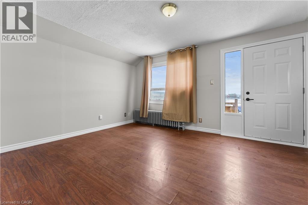 379 Strathearne Avenue, Hamilton, Ontario L8H 5L2 - Photo 12 - 40792192