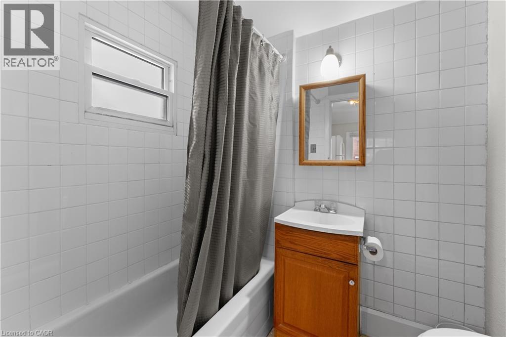 379 Strathearne Avenue, Hamilton, Ontario L8H 5L2 - Photo 18 - 40792192