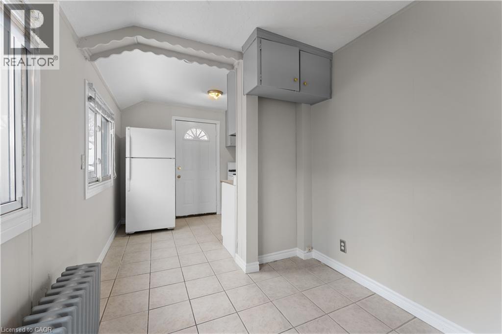 379 Strathearne Avenue, Hamilton, Ontario L8H 5L2 - Photo 8 - 40792192