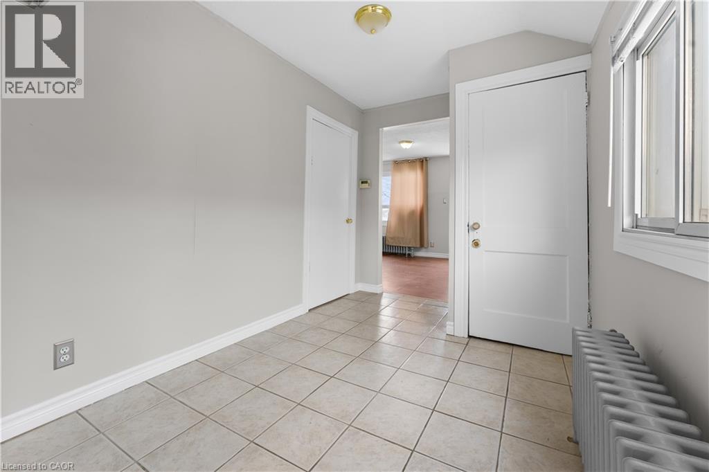 379 Strathearne Avenue, Hamilton, Ontario L8H 5L2 - Photo 9 - 40792192