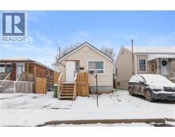 379 STRATHEARNE Avenue, Hamilton, Ontario