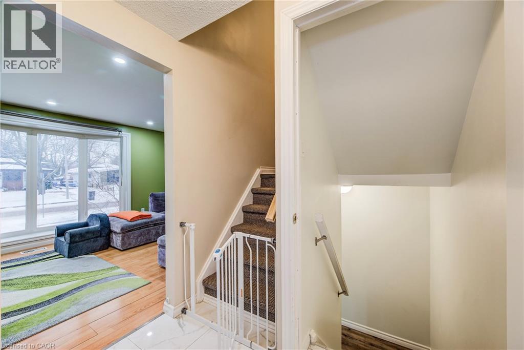 67 Burns Drive, Guelph, Ontario N1H 6V8 - Photo 5 - 40787323