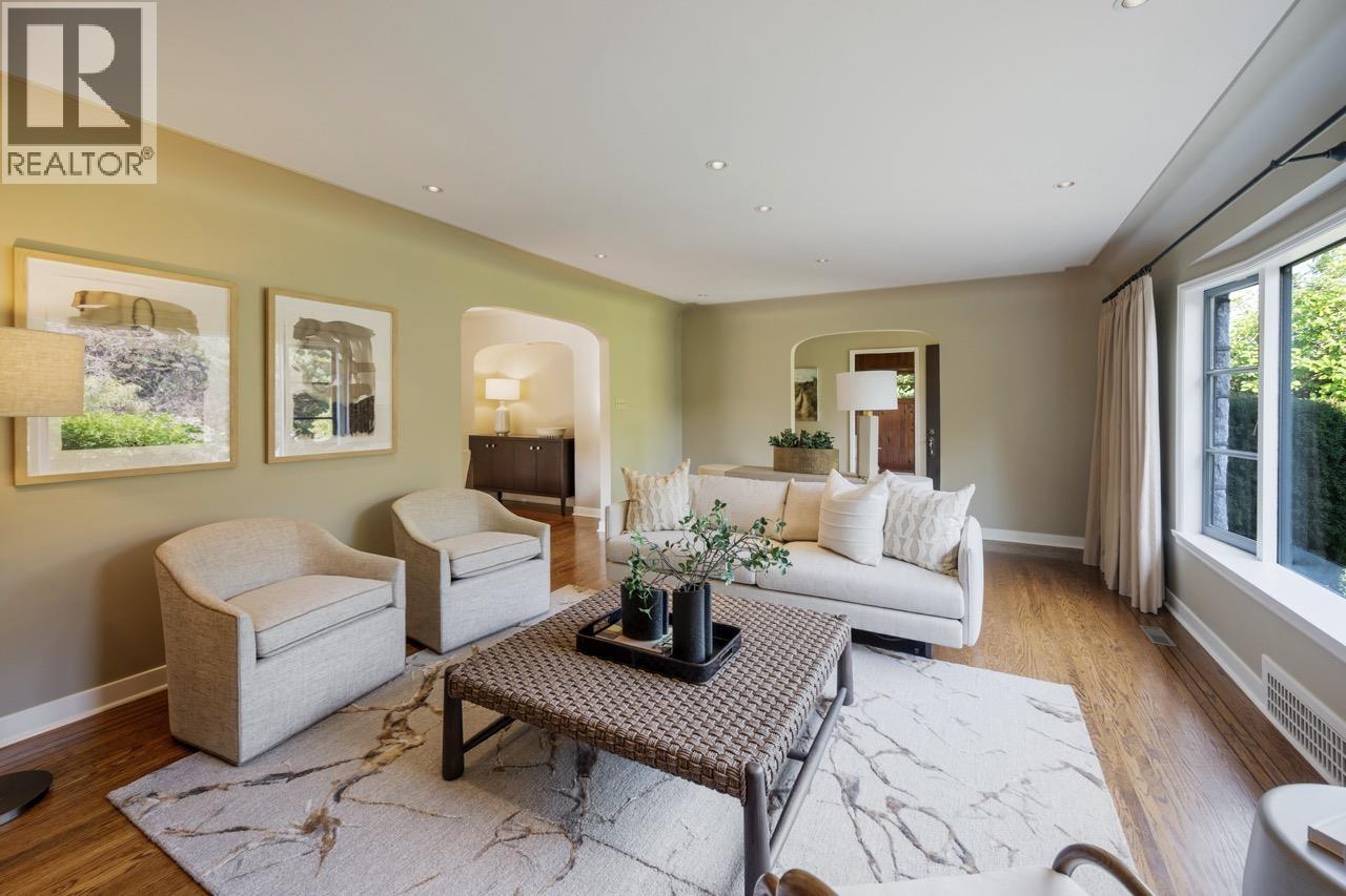 2533 Wallace Crescent, Vancouver, British Columbia  V6R 3V3 - Photo 10 - R3071909