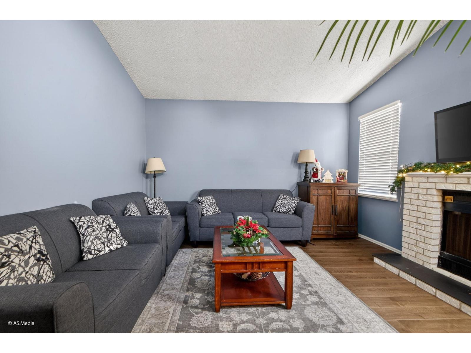 12235 80a Avenue, Surrey, British Columbia  V3W 7R8 - Photo 7 - R3071231