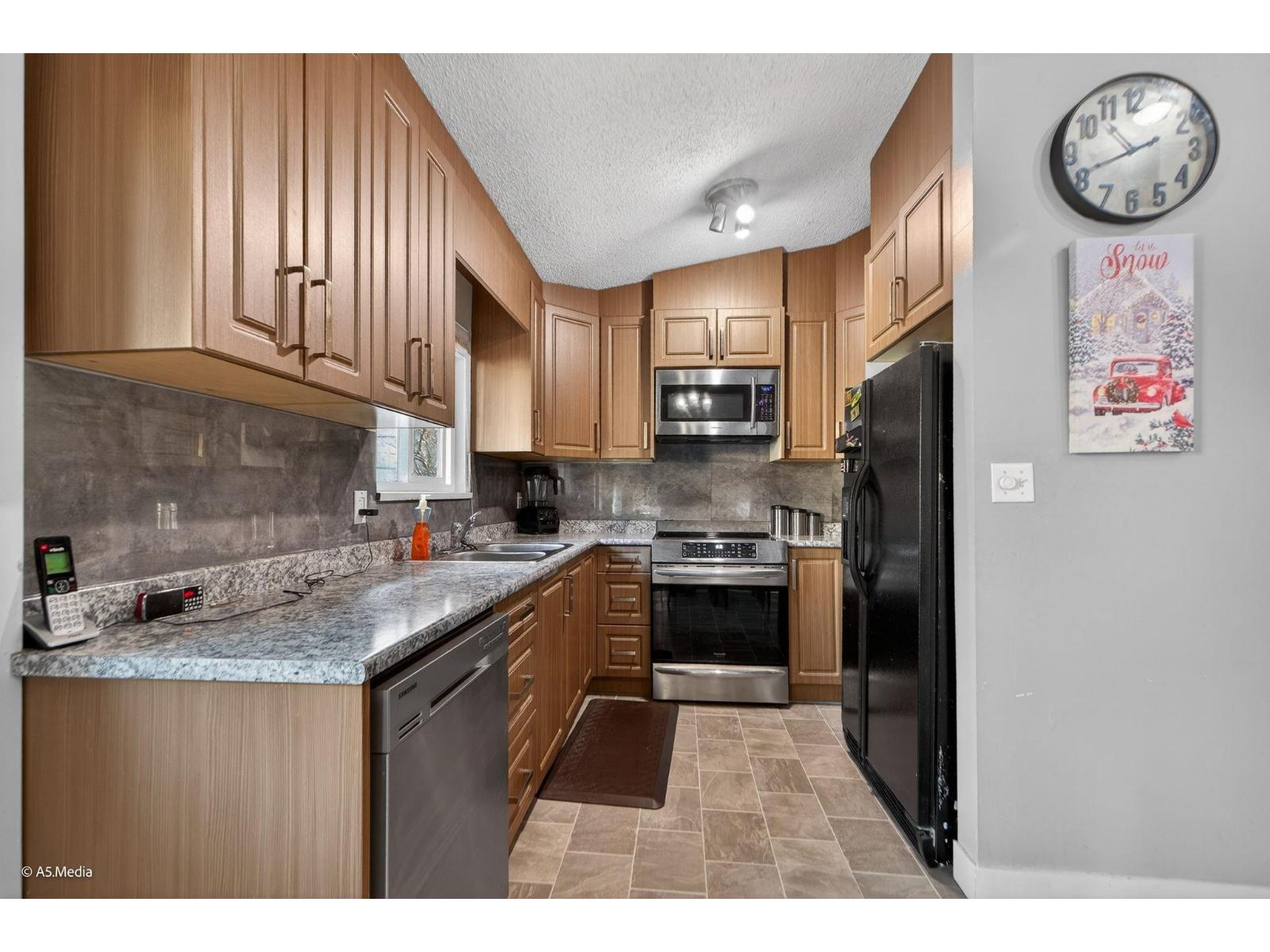 12235 80a Avenue, Surrey, British Columbia  V3W 7R8 - Photo 10 - R3071231