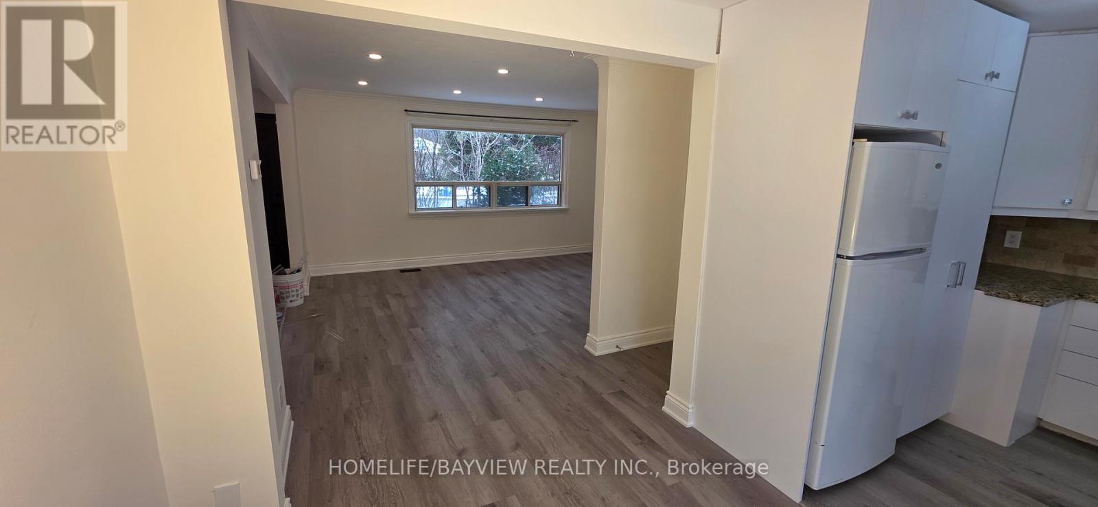 55 Cartier Crescent, Richmond Hill (Crosby), Ontario  L4C 2N3 - Photo 12 - N12541886