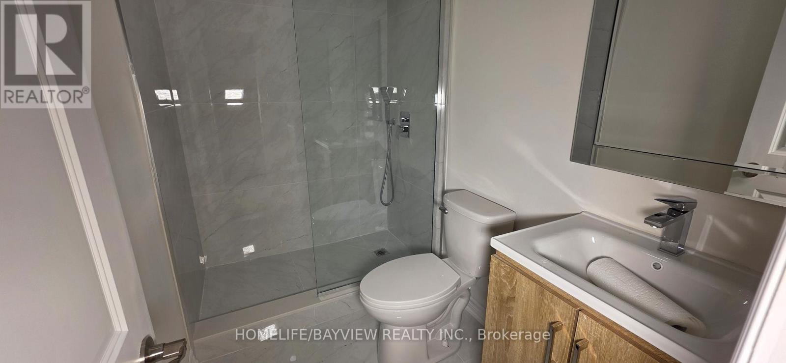 55 Cartier Crescent, Richmond Hill (Crosby), Ontario  L4C 2N3 - Photo 15 - N12541886