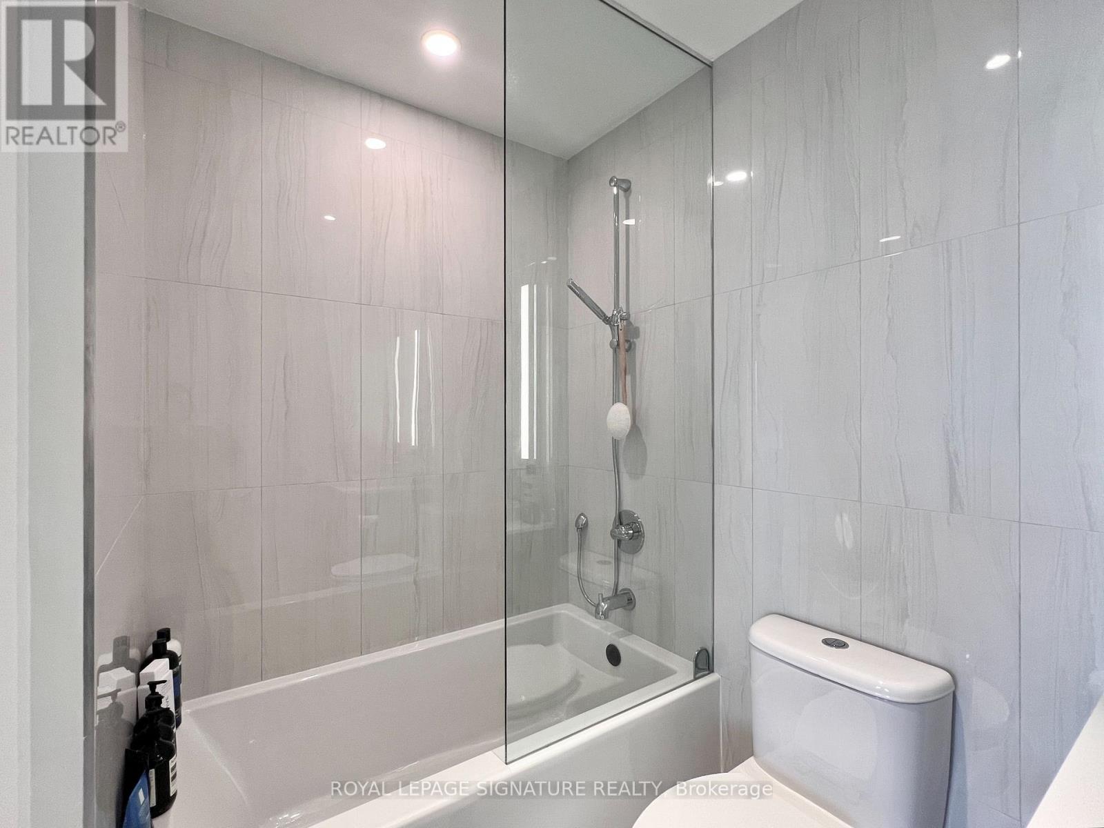 1905 - 470 Front Street W, Toronto, Ontario  M5V 0V6 - Photo 17 - C12598888