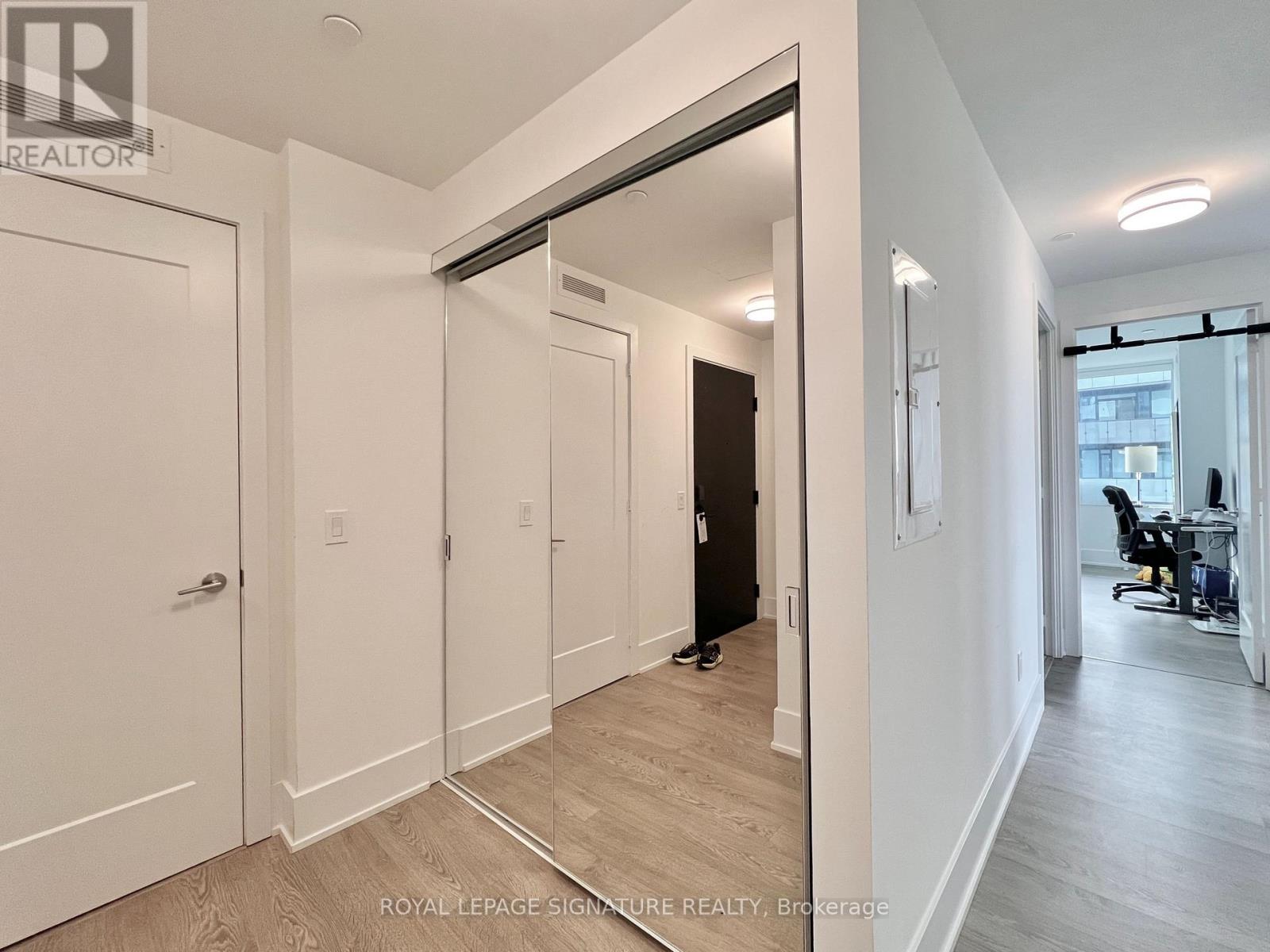 1905 - 470 Front Street W, Toronto, Ontario  M5V 0V6 - Photo 18 - C12598888