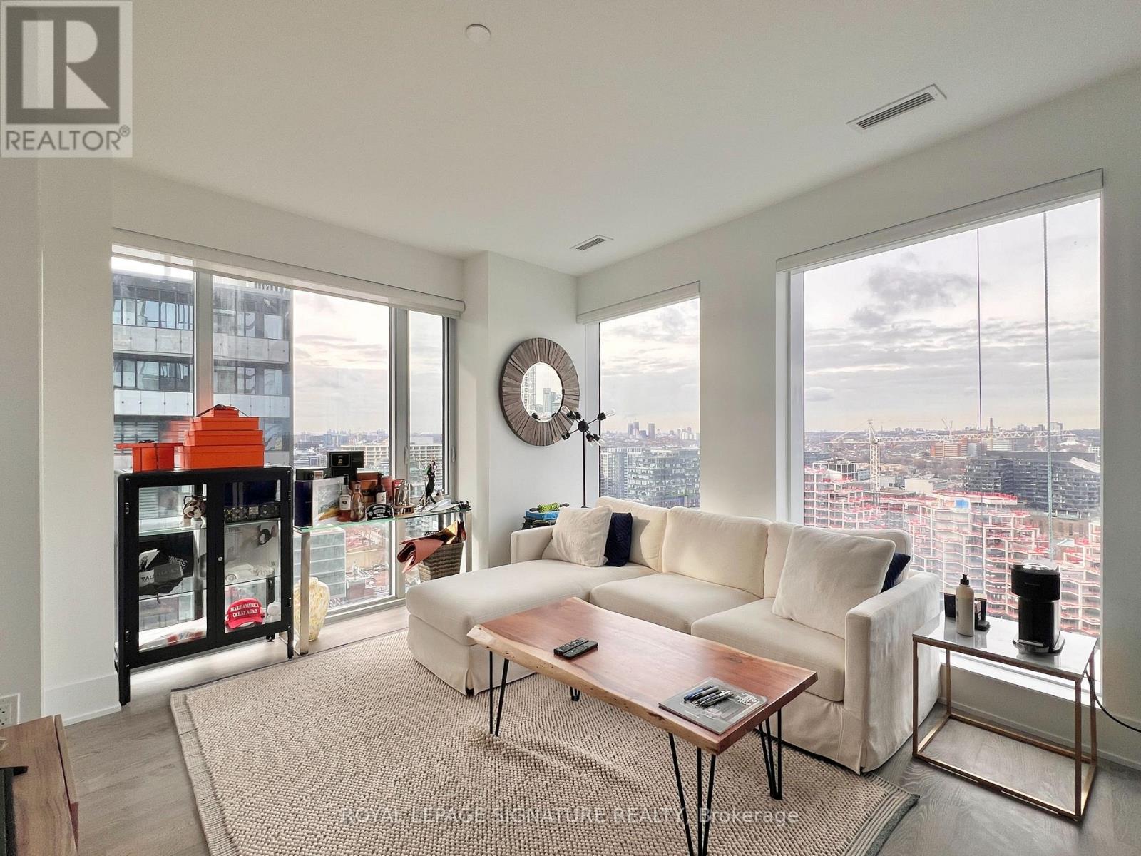 1905 - 470 Front Street W, Toronto, Ontario  M5V 0V6 - Photo 4 - C12598888