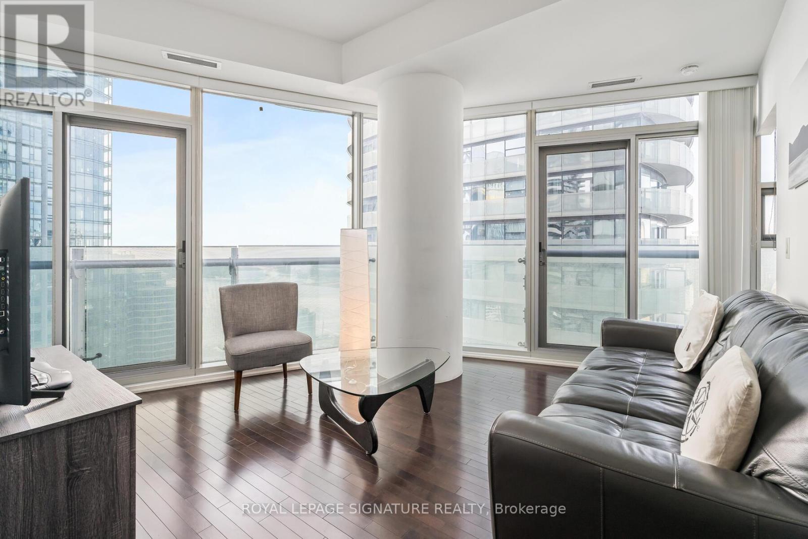 3705 - 14 YORK STREET, Toronto, Ontario